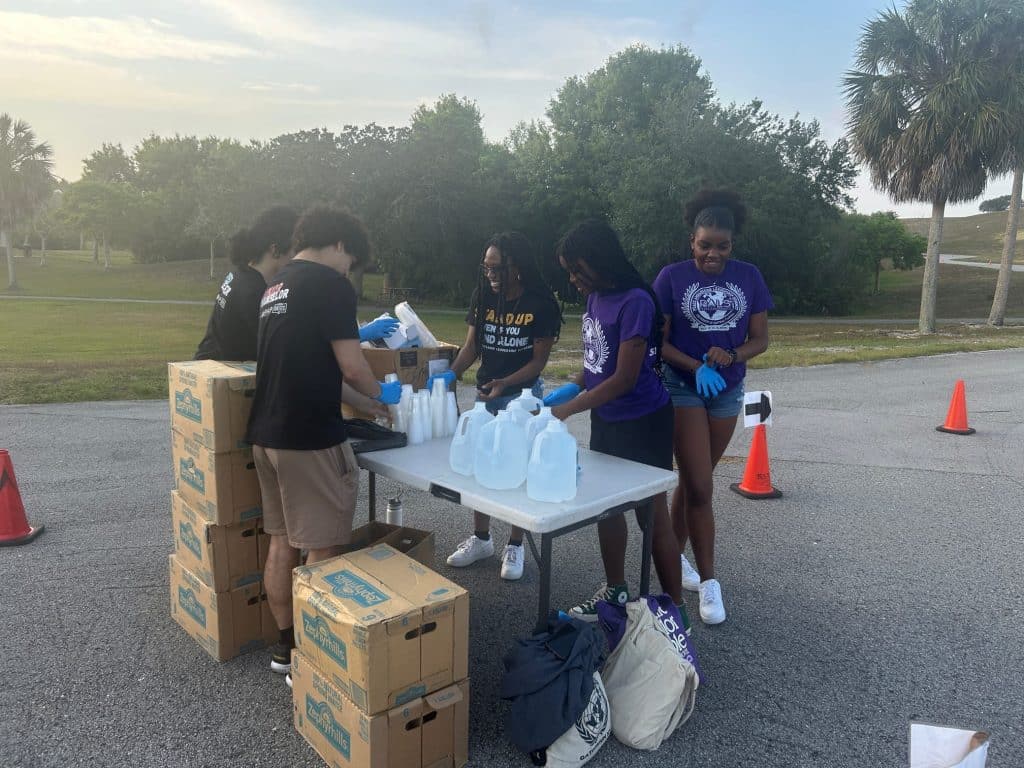 Students setting up a PALP service day