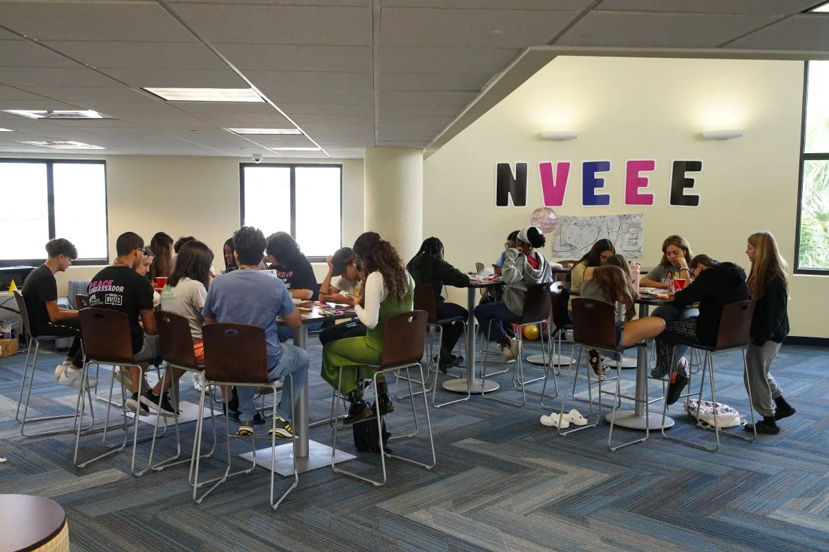 PALS students in workshop at Florida International University